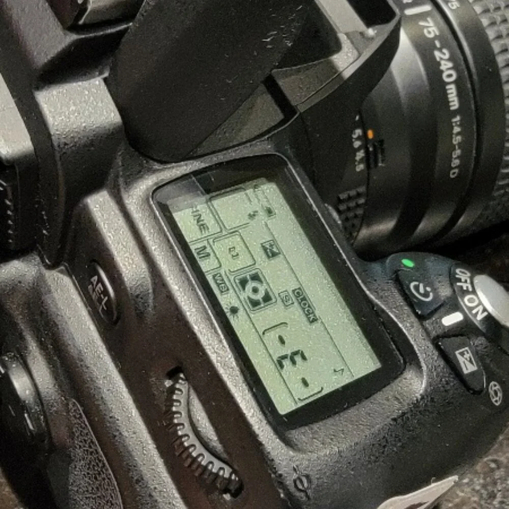 Nikon D50 6.1MP digital SLR Camera-Black Nikon NIKKOR 75-240mm Lens